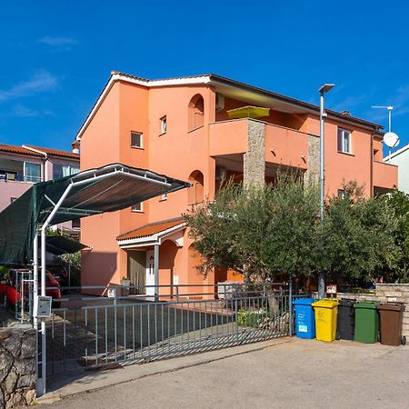 Beautiful Apartment In Krk With Kitchen Krk Town Εξωτερικό φωτογραφία