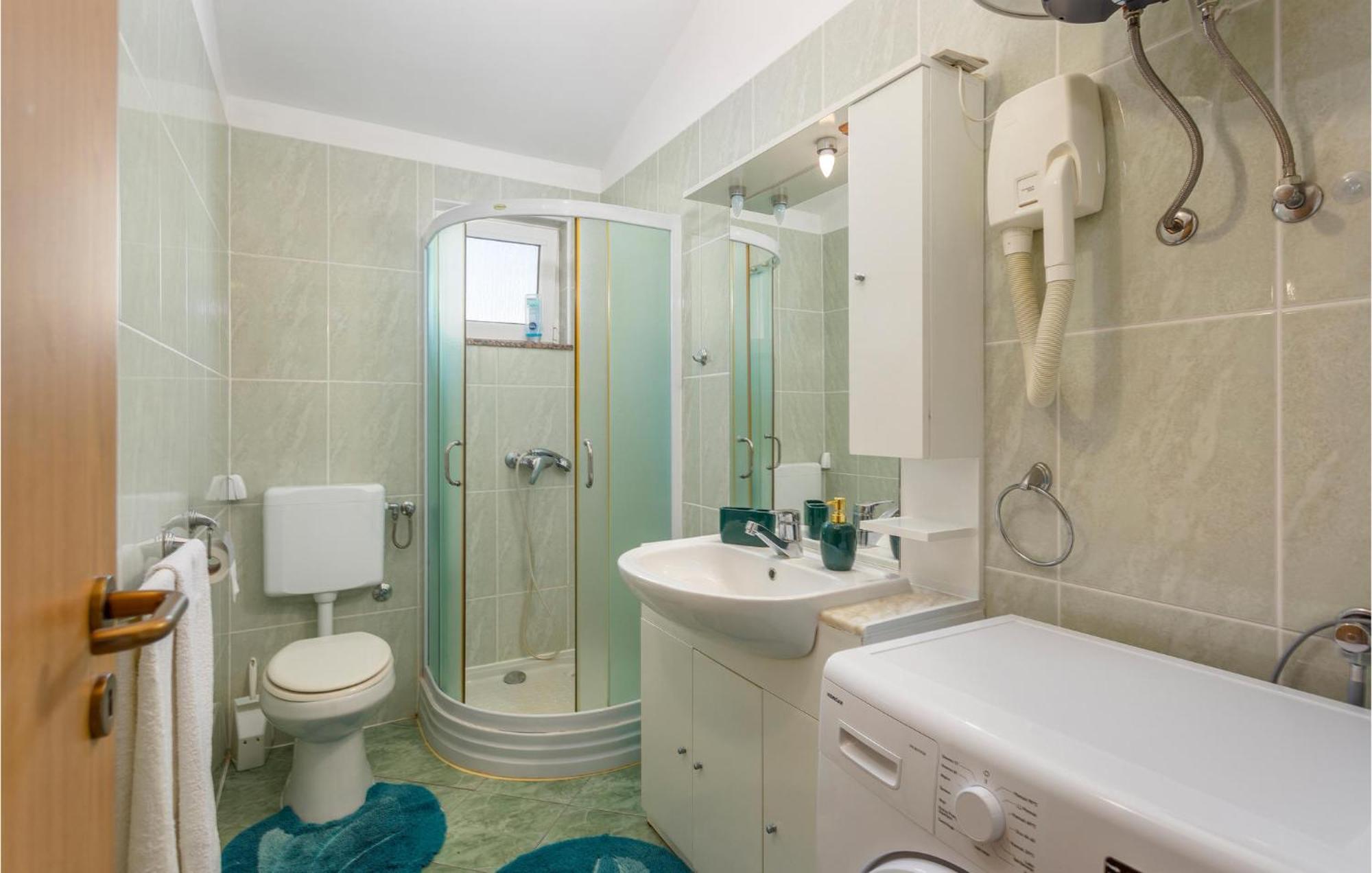 Beautiful Apartment In Krk With Kitchen Krk Town Εξωτερικό φωτογραφία