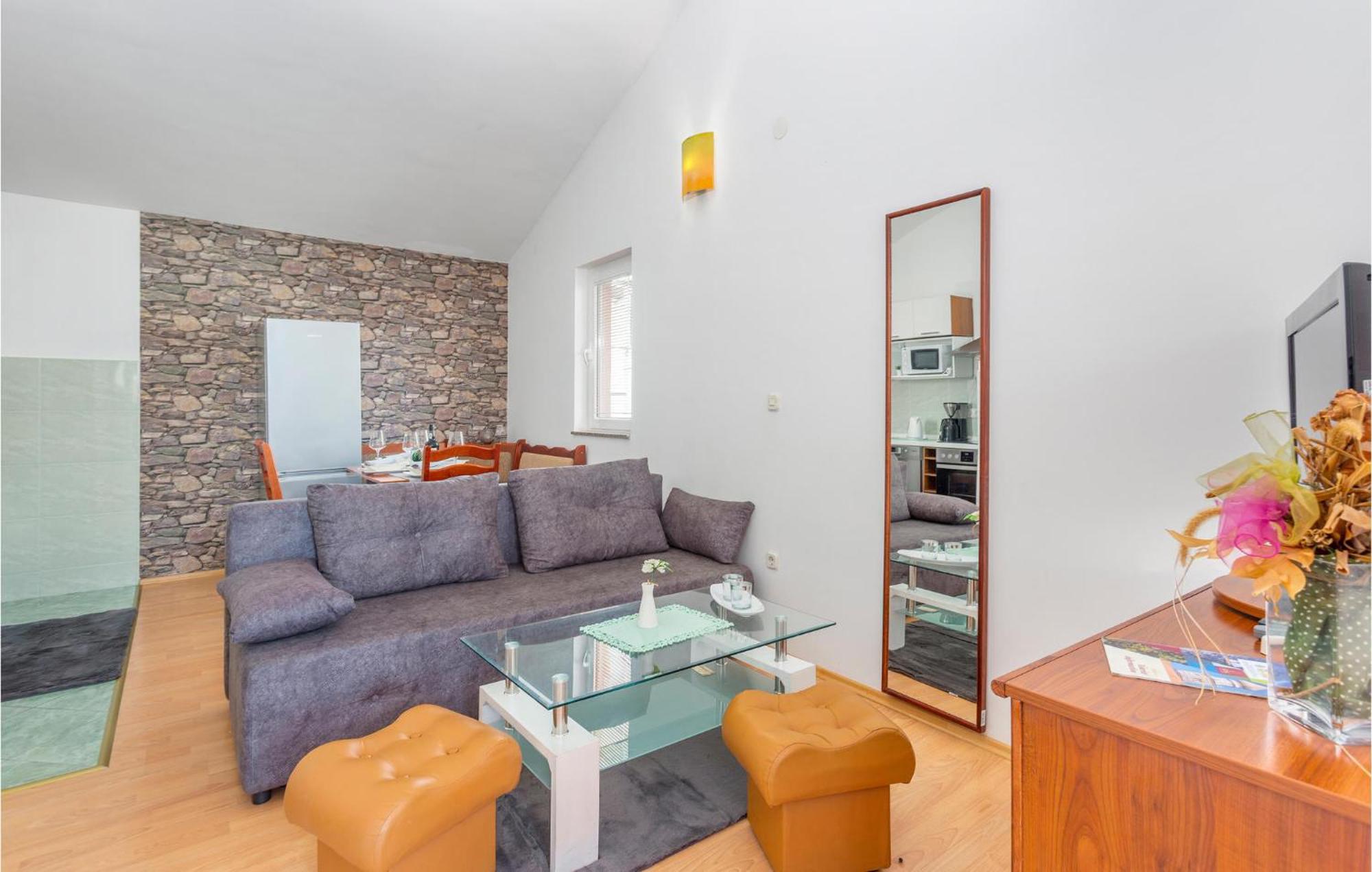 Beautiful Apartment In Krk With Kitchen Krk Town Εξωτερικό φωτογραφία